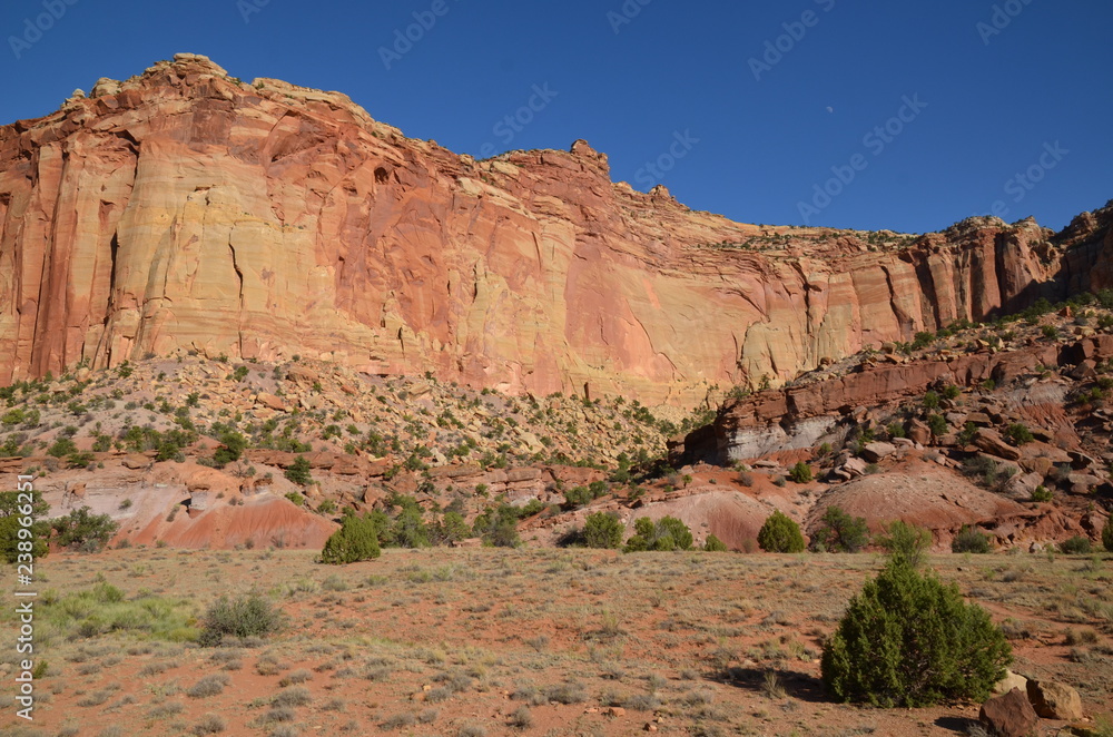 Fototapeta premium PANORAMA SCENIC DRIVE CAPITOL REEF NATIONAL PARK (UTAH) USA