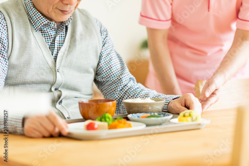 Fotografie 介護　食事