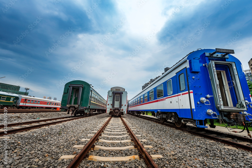 Obraz premium The way forward railway