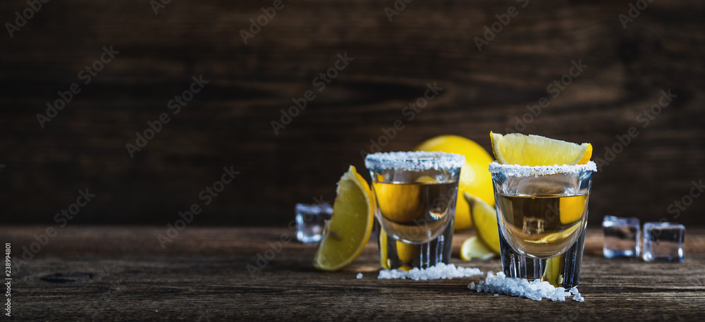 Mexican alcohol drink Tequila - obrazy, fototapety, plakaty 