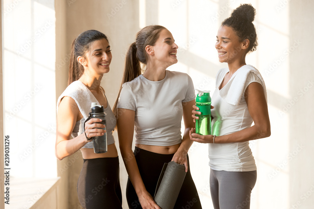 Ledig sikkerhedsstillelse Awaken Indian mixed race caucasian beautiful diverse friends standing together  talking relaxing after yoga session drinking still water, slim pretty women  look perfect and healthy. Healthy lifestyle concept Stock Photo | Adobe  Stock