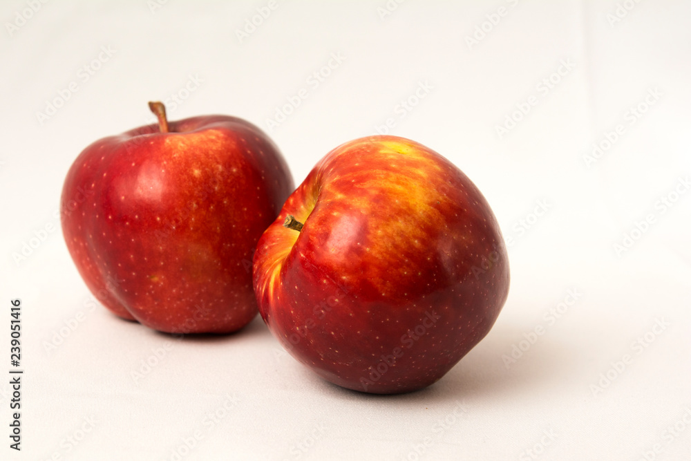 Obraz premium apples on white background