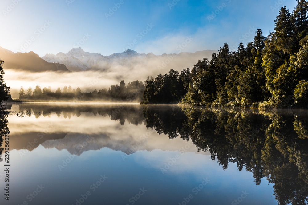 Fototapeta premium Matheson lake