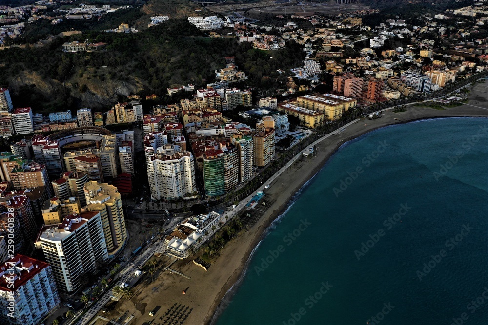 Obraz premium Malaga und Ronda in Spanien aus der Luft