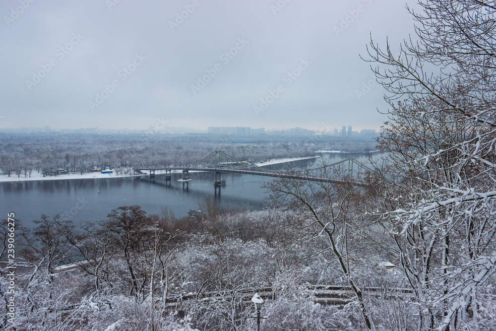 Obraz premium winter landscape with river