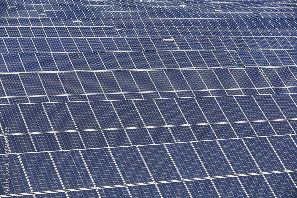 Solar photovoltaic panels and solar photovoltaic power generation systems