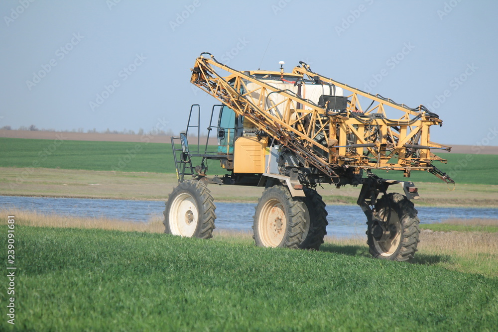 Fototapeta premium tractor in a field