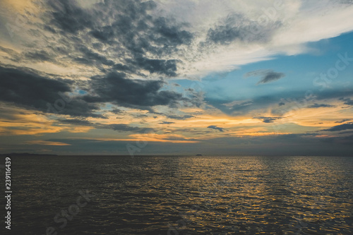 Amazing summer sunset view on the beach, Pattaya,Thailand © waranyaphoto