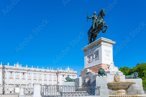 The highlights of central Madrid photo