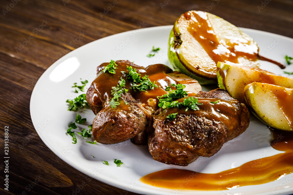Grilled beefsteak with pears Grilled beefsteak with pears