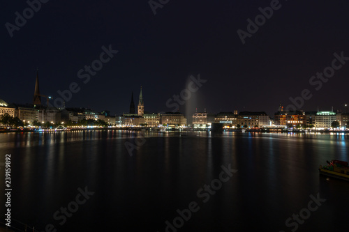 Hamburg bei Nacht