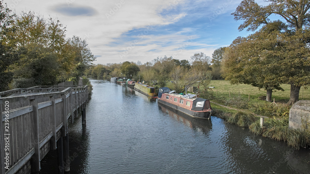 Boats and bridge on the Kennet and Avon Canal