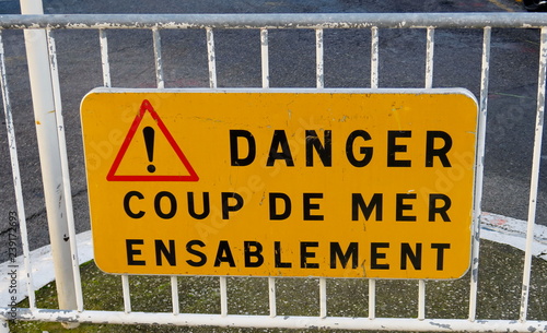 Danger coup de mer ensablement