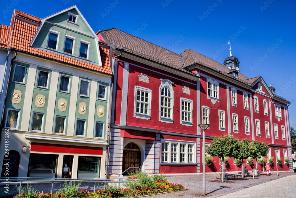 Suhl, Sanierte Altbauten