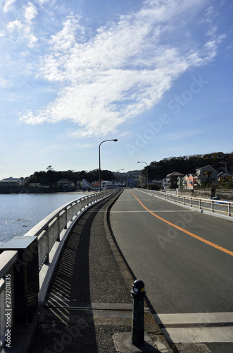 海辺の道路