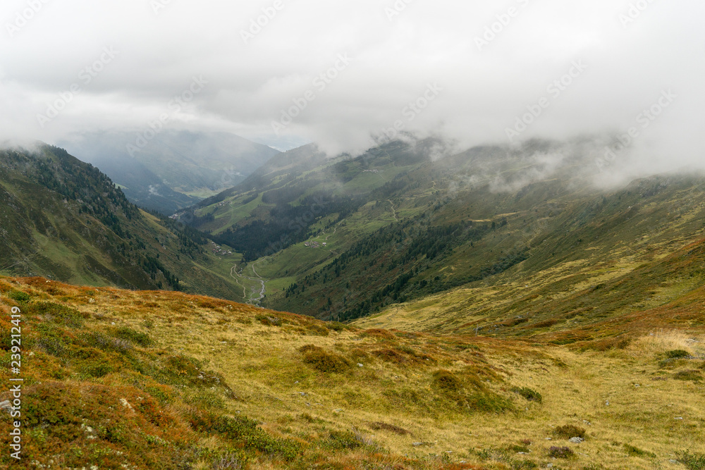 Naklejka premium Beautiful views of mountain landscape
