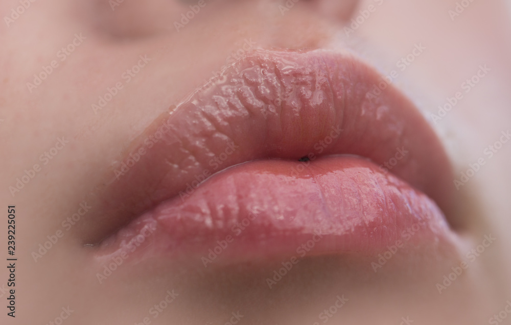 Wet Lips Pic