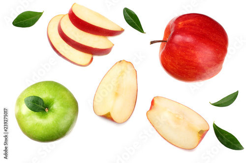 Fototapeta Naklejka Na Ścianę i Meble -  green and red apples with slices isolated on white background. top view