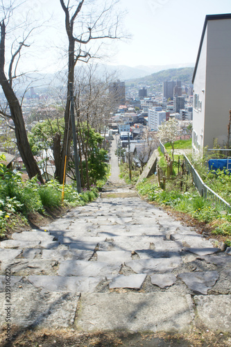 水天宮への坂道と階段