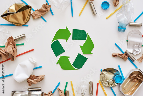 Fotografie Garbage circle