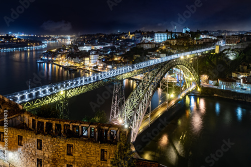 Ponte Luis I bridge in Porto
