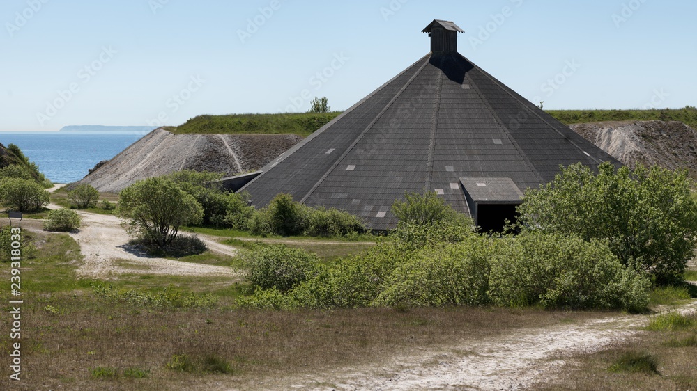 Limestone dry-house Limestone dry-house