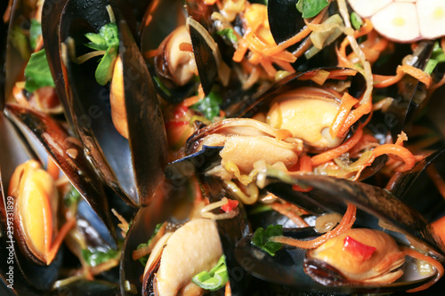 Fototapeta Naklejka Na Ścianę i Meble -  Tasty mussels in shells, closeup