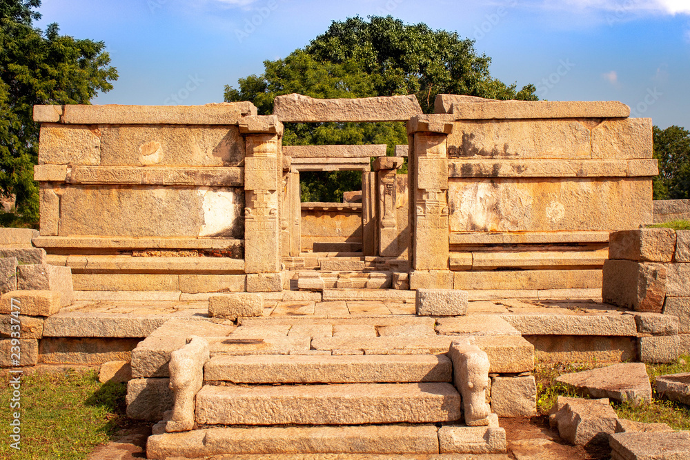 Fototapeta premium Old structure 1