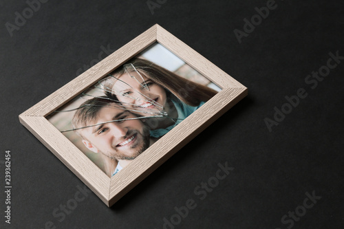 Photo of happy couple in fr...