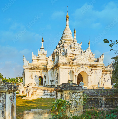 Visit Desada Taya Pagoda, Ava, Myanmar photo