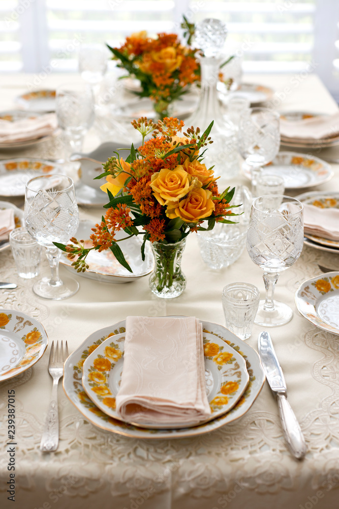 elegant table setting for dinner