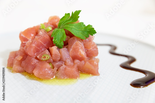 Quadro su tela A delicious tartare of fresh Mediterranean tuna