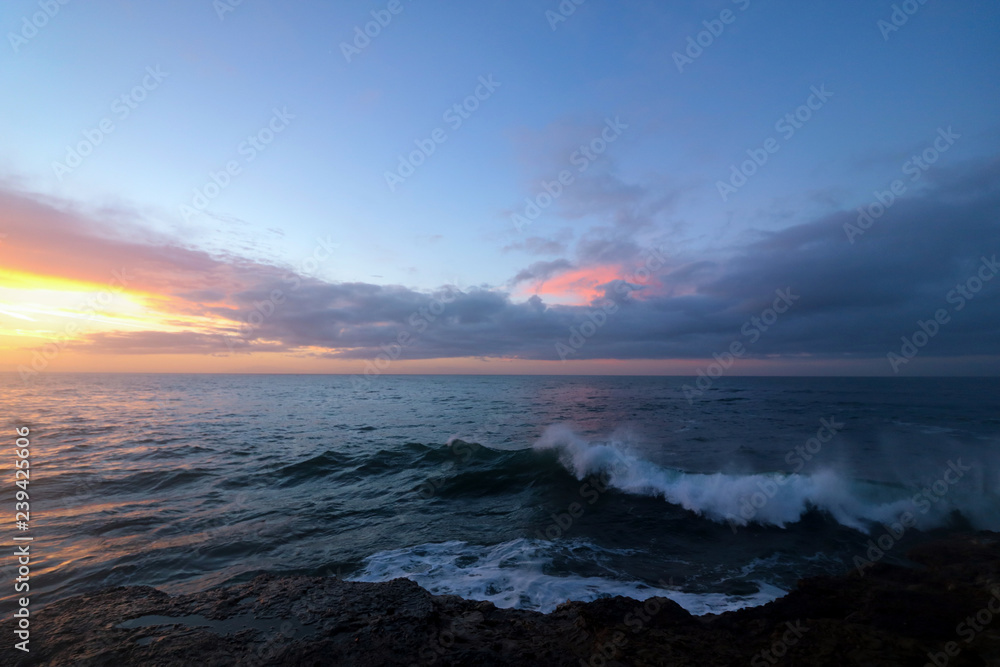 Obraz premium Sunrise on the central California coast