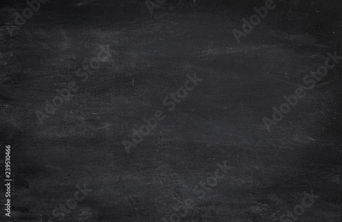 Fotografia Black horizontal blank dusty or dirty chalkboard