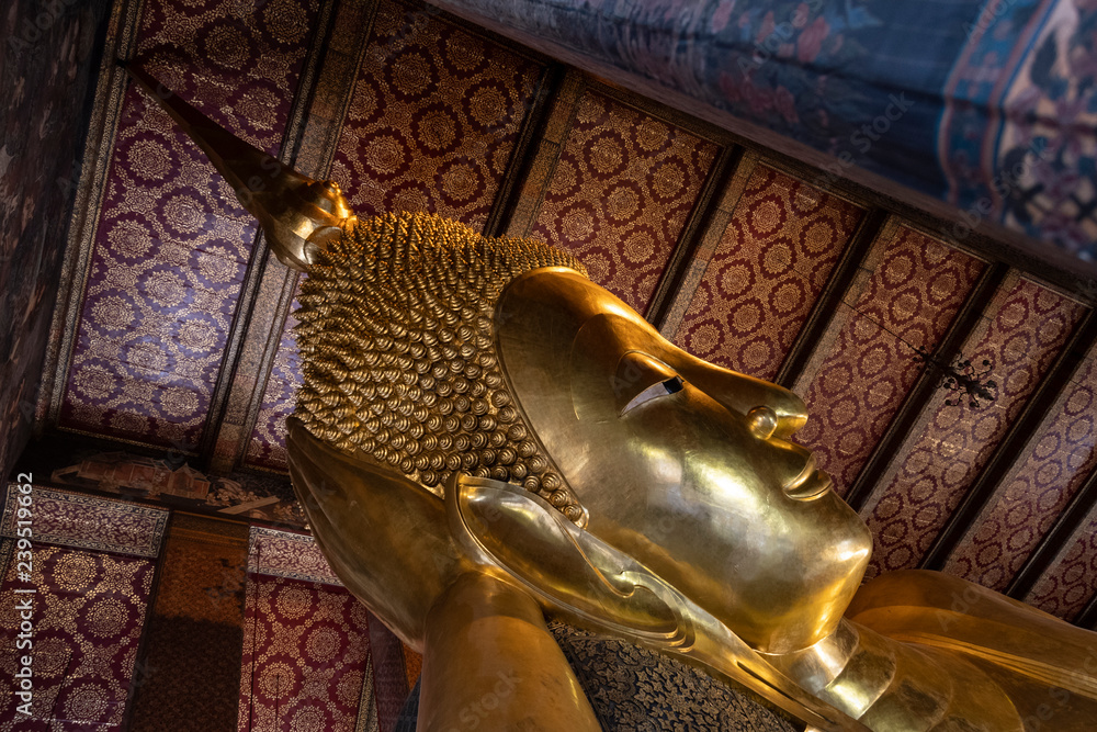 Cara del Buda Reclinado, Bangkok