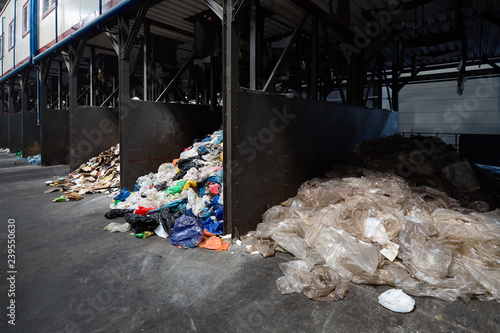 Fotografie Modern plant of waste sorting and recycling