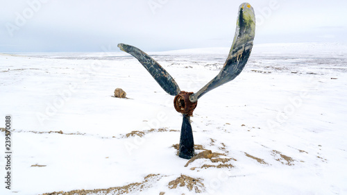 Épave d'hélice d'avion à Resolute Bay, Nunavut