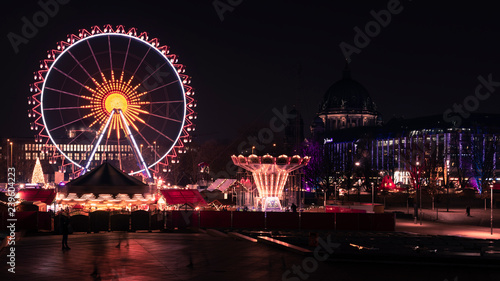 Photography ferris wheel at night