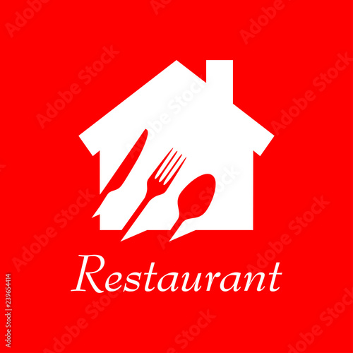 Logotipo con texto Restaurant con cubiertos en espacio negativo en vivienda en fondo rojo