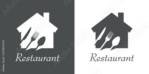 Logotipo texto Restaurant con cubiertos en espacio negativo en vivienda en gris y blanco