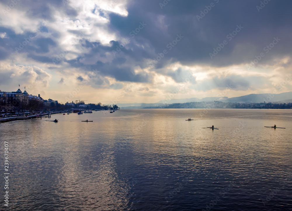 Zürich im Licht der untergehenden Sonne