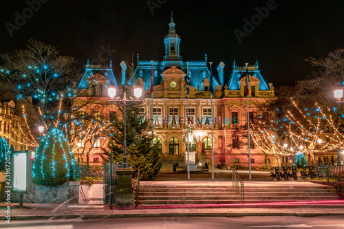 Vannes de nuit et ses illuminations de noël photo