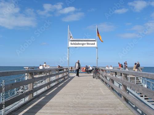 Am Fähranleger Schönberger Strand