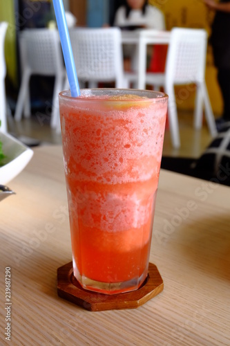 strawberry smoothi