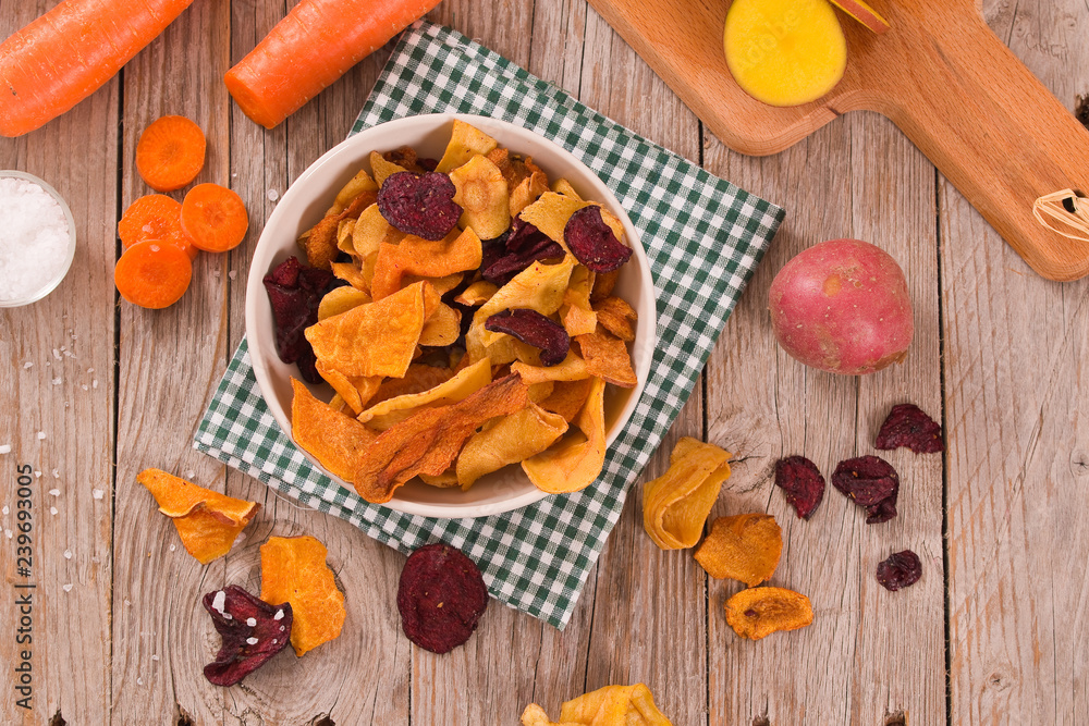Fototapeta premium Mixed vegetable crisps.