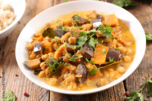 chickpea and aubergine curry