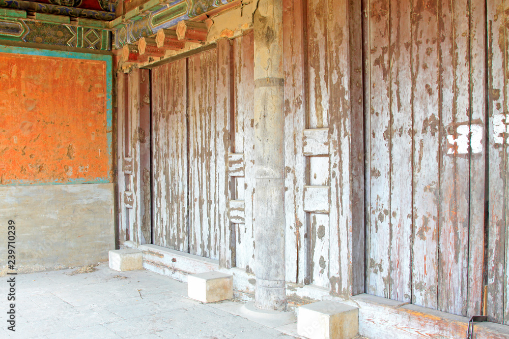 ancient Chinese traditional architectural style wooden door