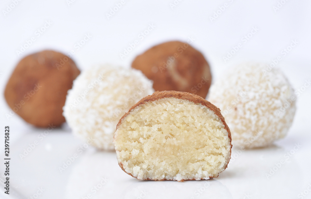 AlmondCoconutBalls AlmondCoconutBalls