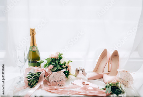 Slika na platnu bridal accessories