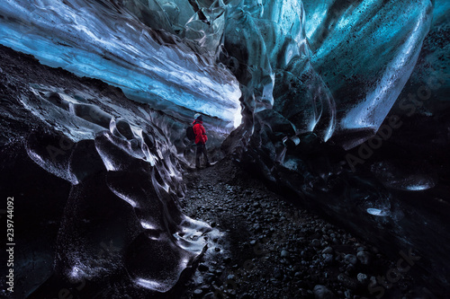 Fotografi Blue ice cave in Vatnajokull glacier, Iceland